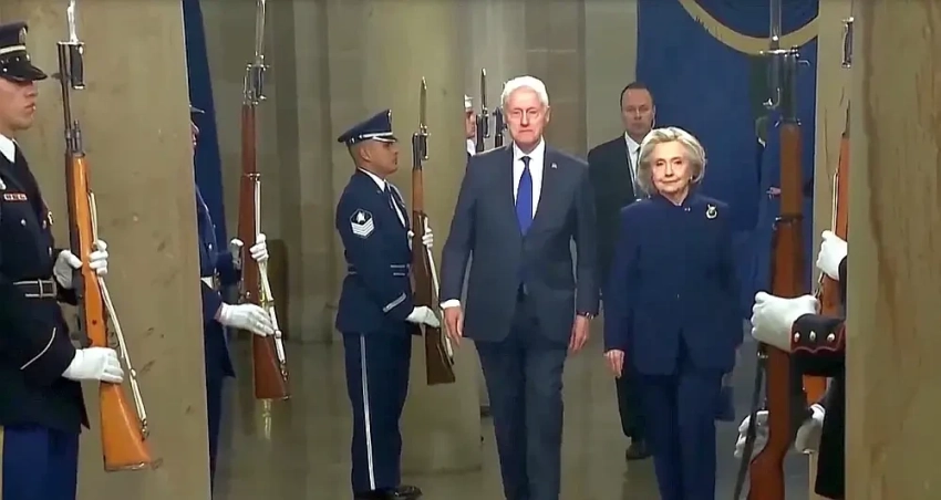 Хиллари Клинтон утверждает, что Билл ничего не знал о преступлениях Эпштейна