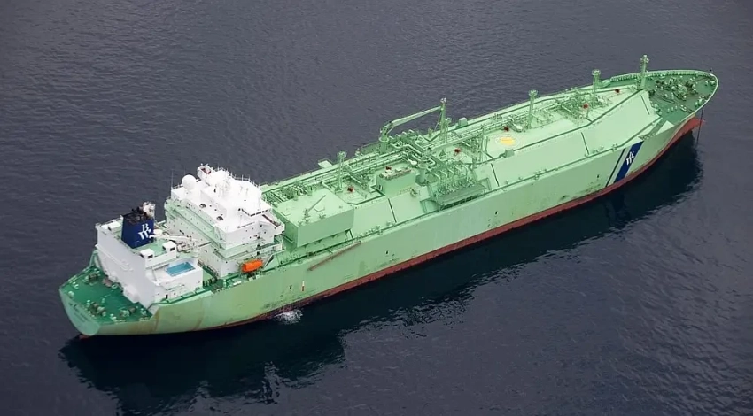 Италия и Мальта не знают, что делать с подбитым ВСУ российским СПГ-танкером