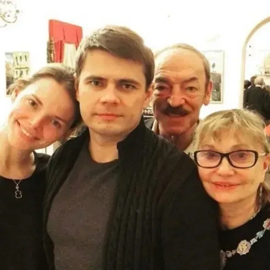 Сын Михаила Боярского стал отцом в пятый раз